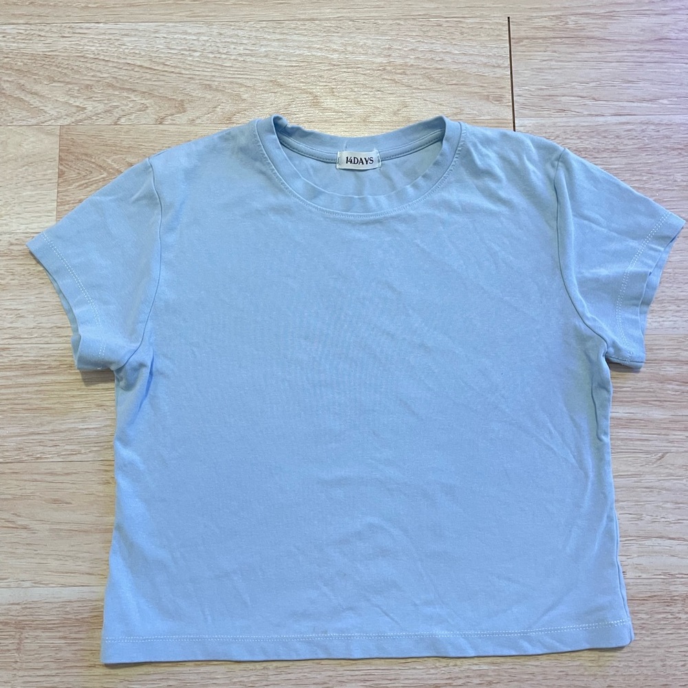 Light Blue Crew Neck Cropped top size S